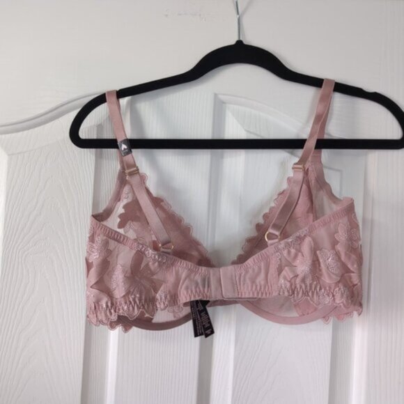 NWT Victoria's Secret Unlined Plunge Romantic Lace Floral Bra 36DDD - Picture 6 of 7
